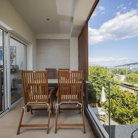 Urban Loft Next To The Apartament Trogir