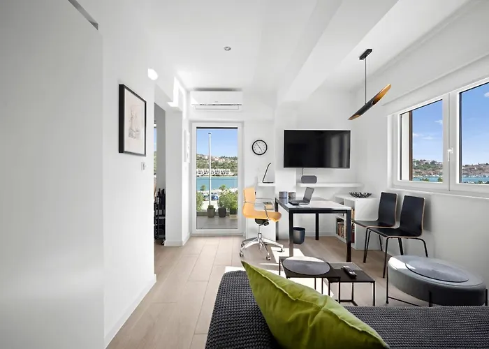 Daire Urban Loft Next To The