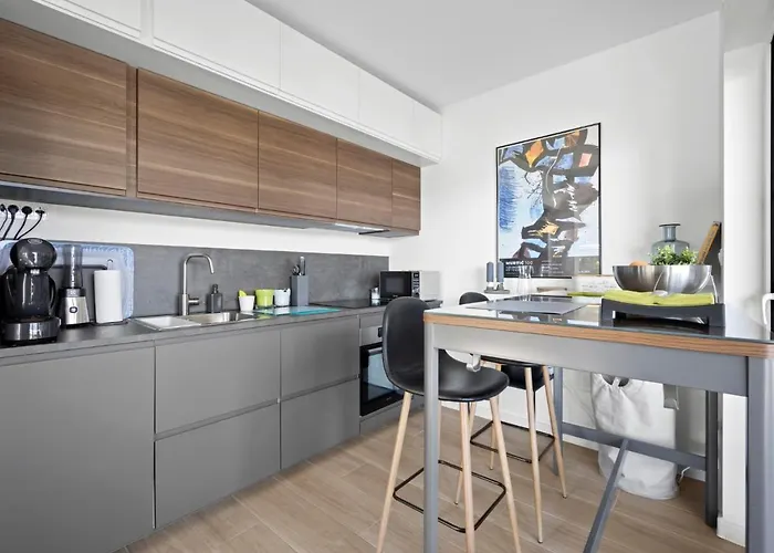Urban Loft Next To The Daire
