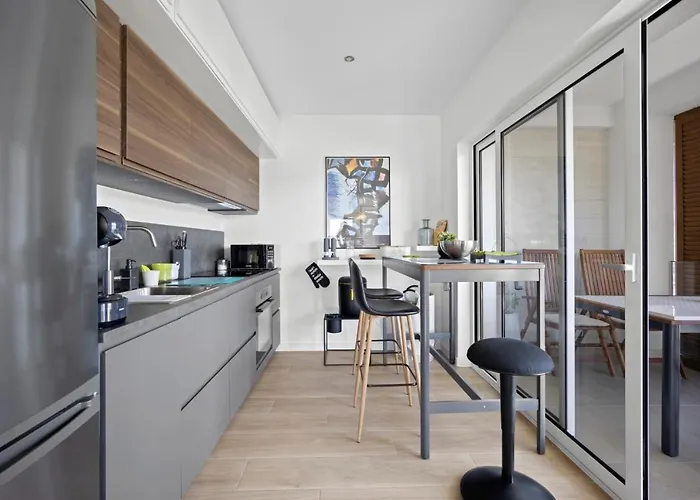 Urban Loft Next To The Trogir