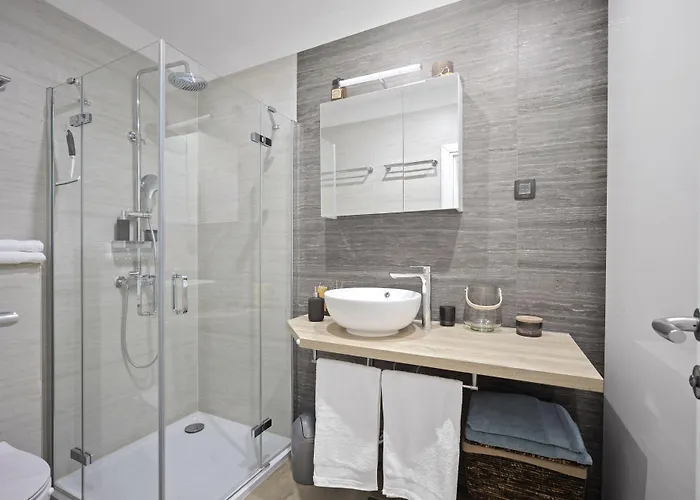 Urban Loft Next To The Trogir