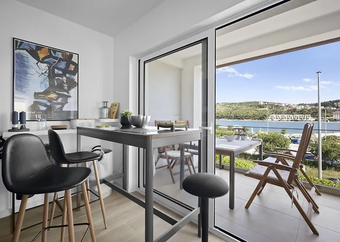 Urban Loft Next To The Trogir