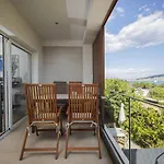 Urban Loft Next To The Apartamento Trogir