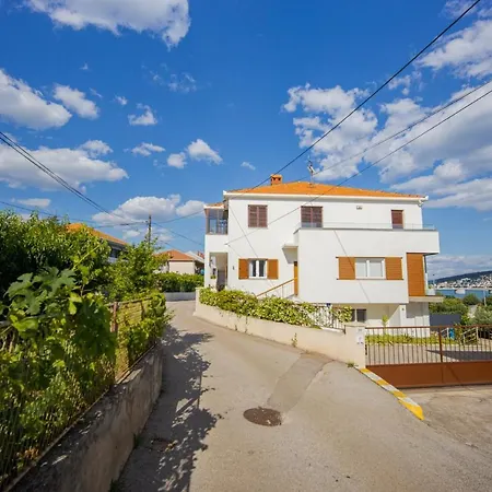 Urban Loft Next To The * Trogir