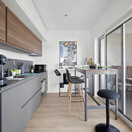 Urban Loft Next To The Trogir